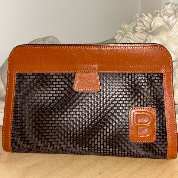 Bally Vintage Tan and Brown Leather Clutch - Picture 1 of 10